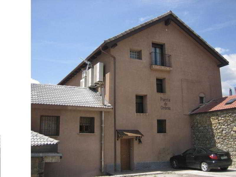 Apartamentos Puerta De Ordesa Laspuña Kültér fotó