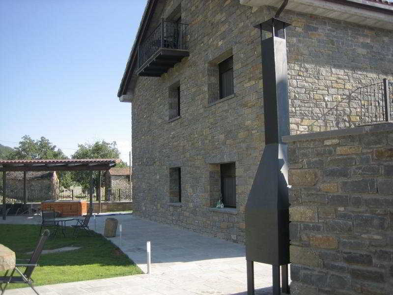 Apartamentos Puerta De Ordesa Laspuña Kültér fotó